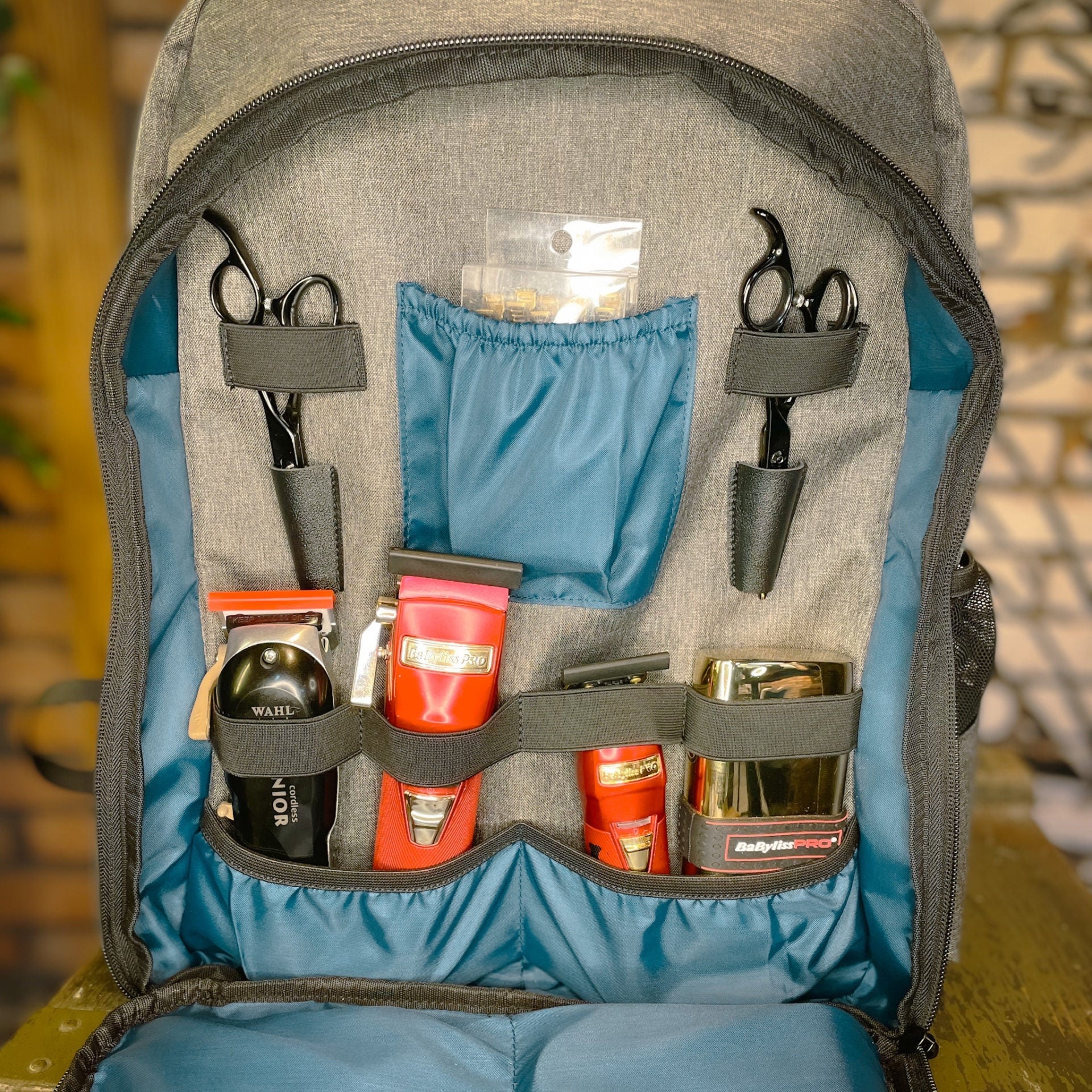 Dead Horse Barber Backpack (szürke külső-fekete belső)